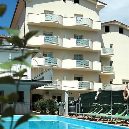 Hotel Roma Residenza Cervia Luaran gambar