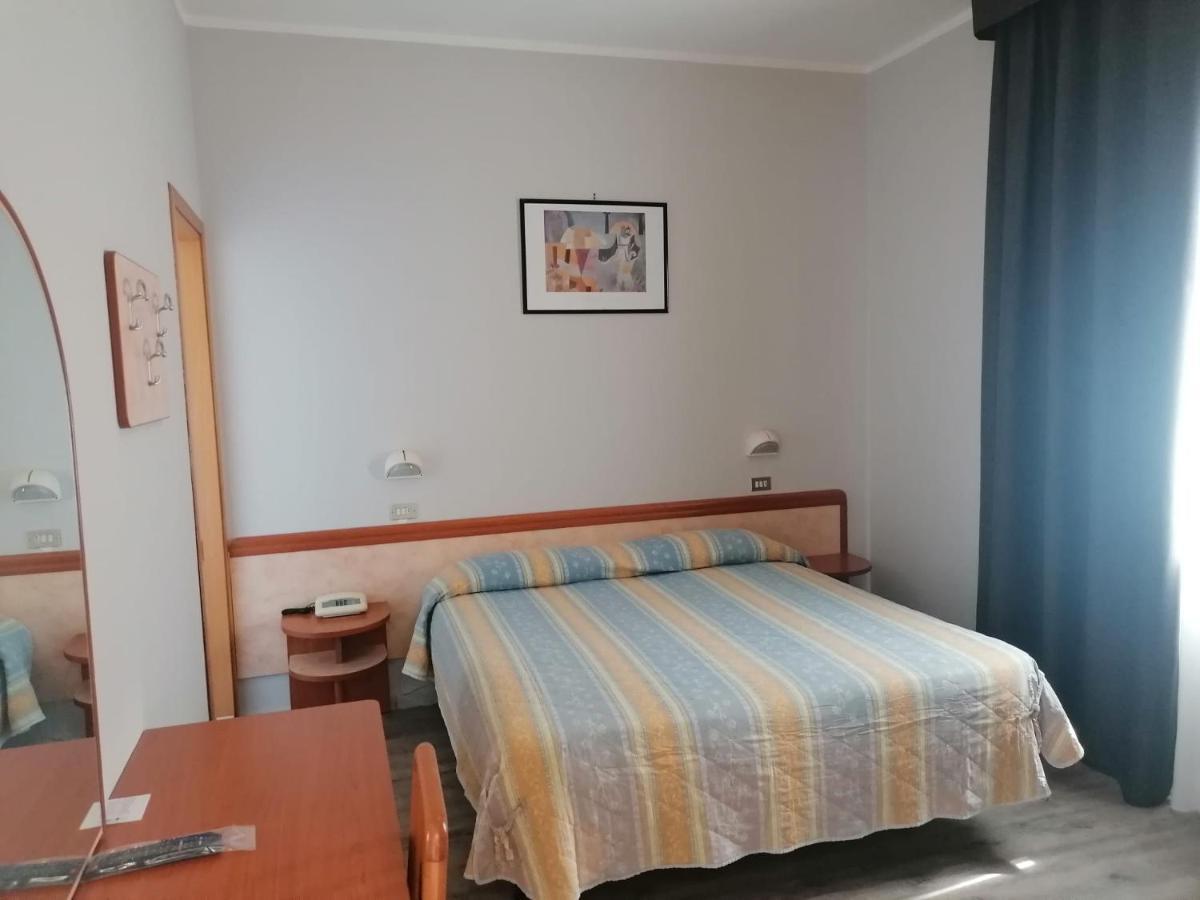 Hotel Roma Residenza Cervia Luaran gambar