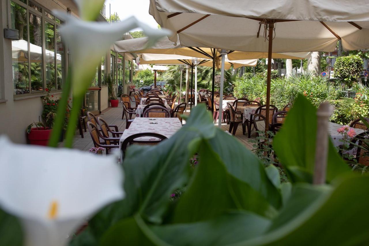 Hotel Roma Residenza Cervia Luaran gambar